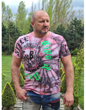 ROŻOWY T-SHIRT MĘSKI Z NADRUKIEM OMBRE  SPEDBOY CT641